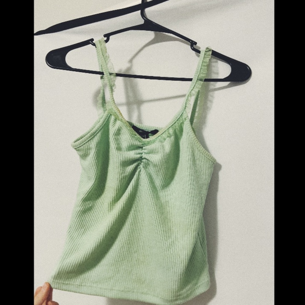 LIME GREEN TOP🎾